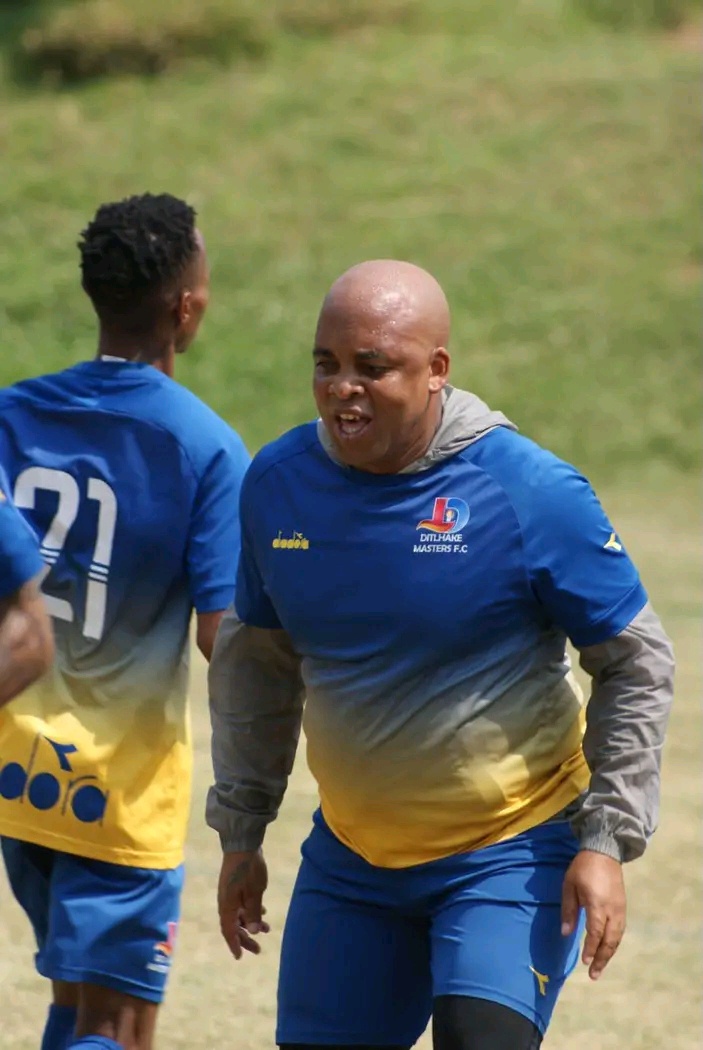 A recent photo of Oupa Manyisa surfaces amid his low key life
