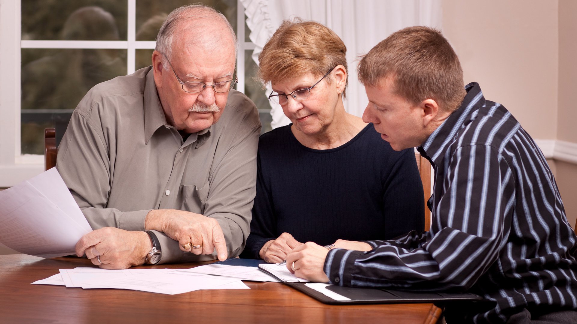 Why Banking on an Inheritance Could Backfire on Millennials and Gen Z