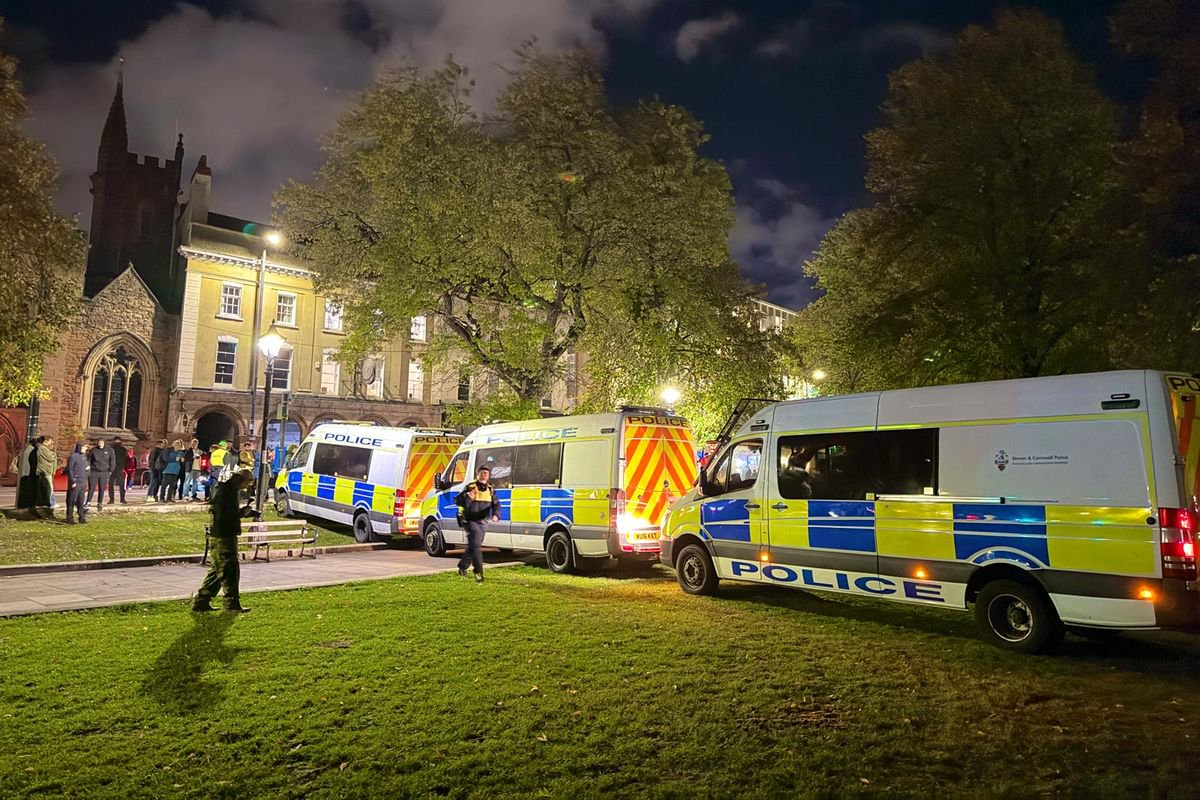 Man arrested for ‘wearing face mask’ at Bristol demonstrations