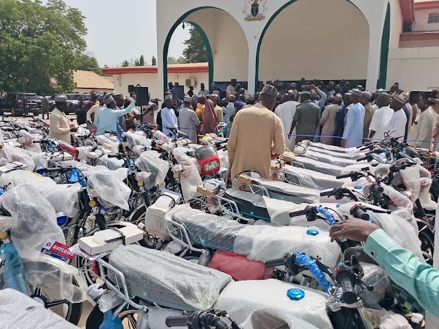 Agency Chairman Distributes 62 Vehicles, 225 Motorcycles For Tinubu/Gov Idris’s Campaign