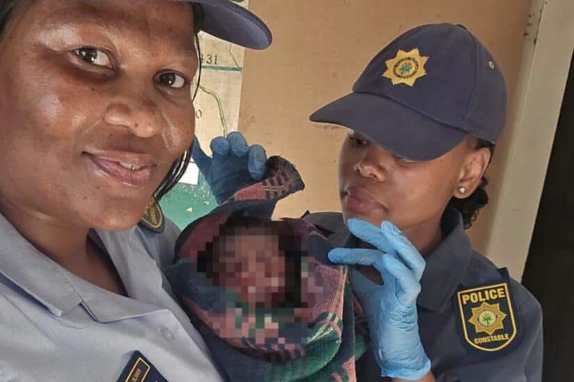 Suspect gives birth at police station
