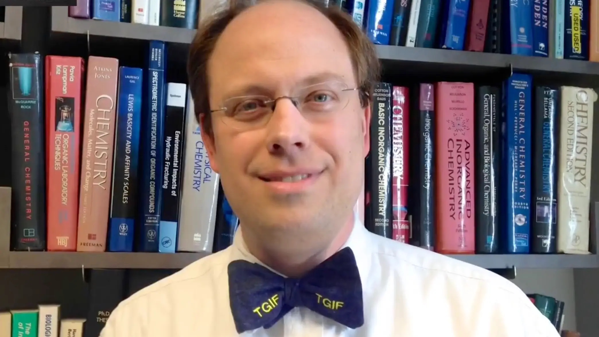 Professor accused of soaking student’s backpack in urine admits to disturbing habit