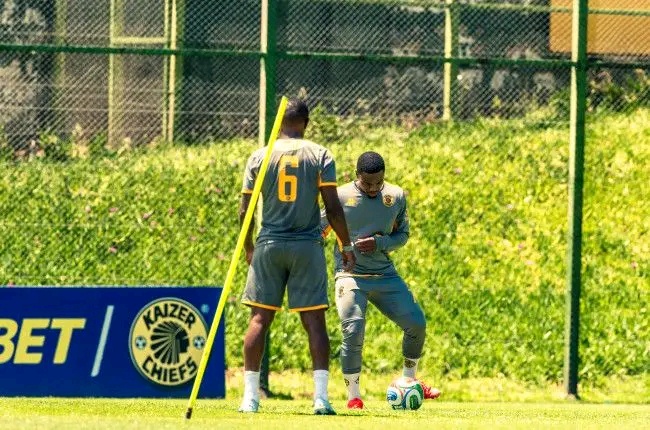 Langelihle Phili Returns to Training Ahead of Kaizer Chiefs’ Soweto Derby Clash Against Pirates
