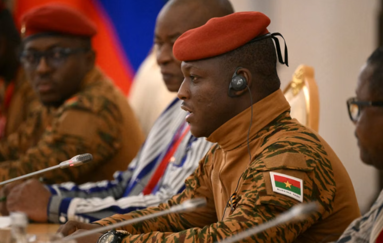 Au Burkina Faso, la junte fait le pari du souverainisme économique et du consommer local