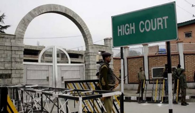 HC Makes Uniform Mandatory for Advocates’ Clerks
