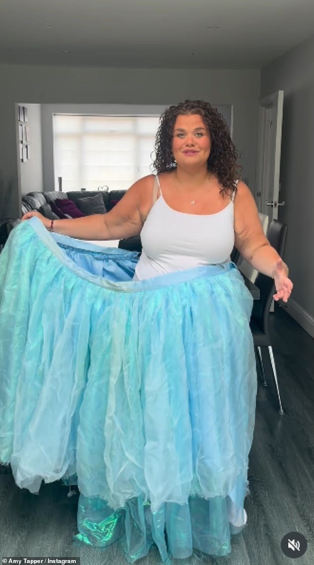 Gogglebox star Amy Tapper reveals she has lost 8.5st as she shares incredible video of her transformation
