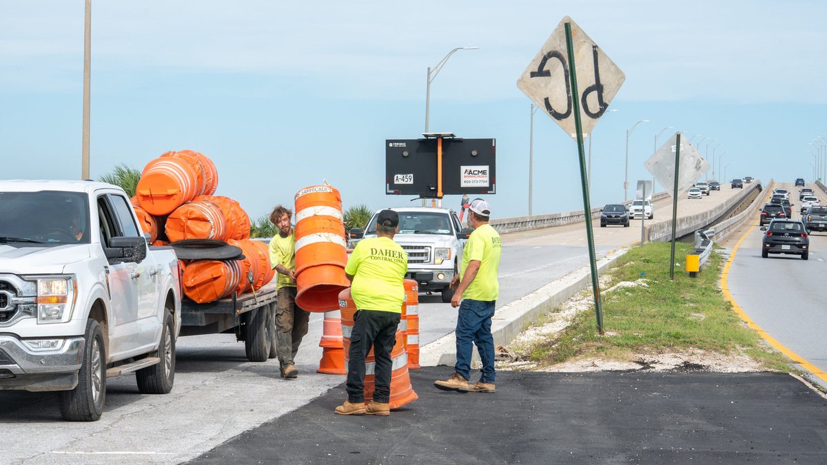 Gulf Breeze prepared to be cut off, without power