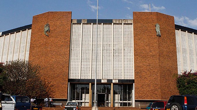 Bottle Dispute Turns Violent as Harare Man Is Hospitalised