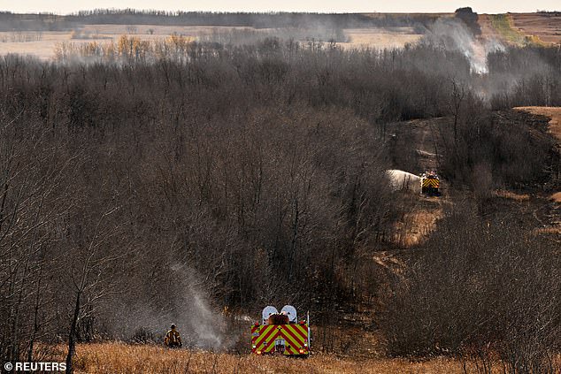 Canadian grass fire that killed four soldiers raged across a kilometer in just 30 seconds as officials search for cause of blaze