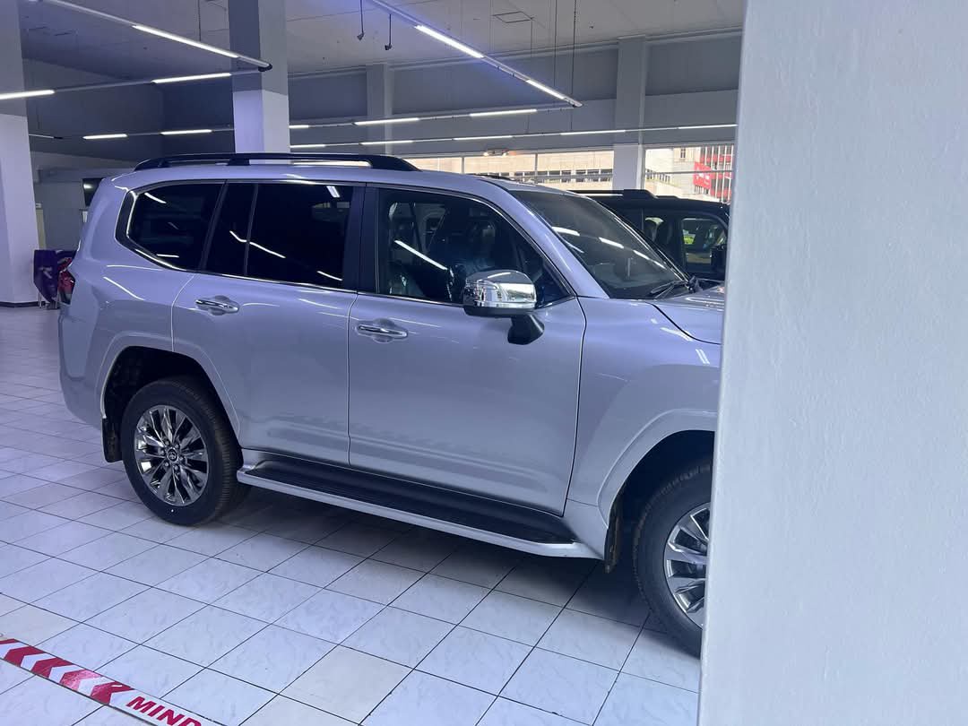 Did Wicknell Chivayo Break a World Record? The Man Who Gave Away An Estimated 250 Vehicles