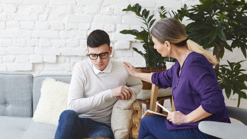 Going to therapy for the first time? Know what to expect, what to talk about and how to know if your therapist is right fit for you