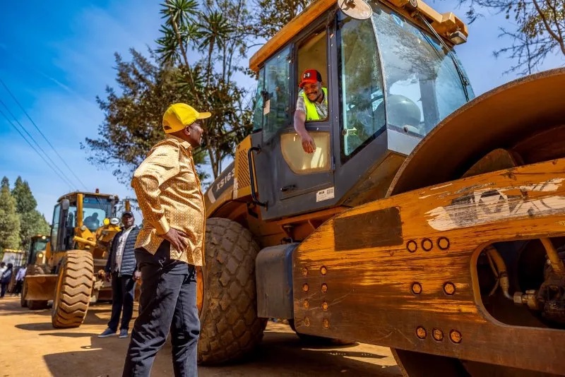 [PHOTOS] Kindiki inspects ongoing Mau Mau Lot 3 road works in Nyeri