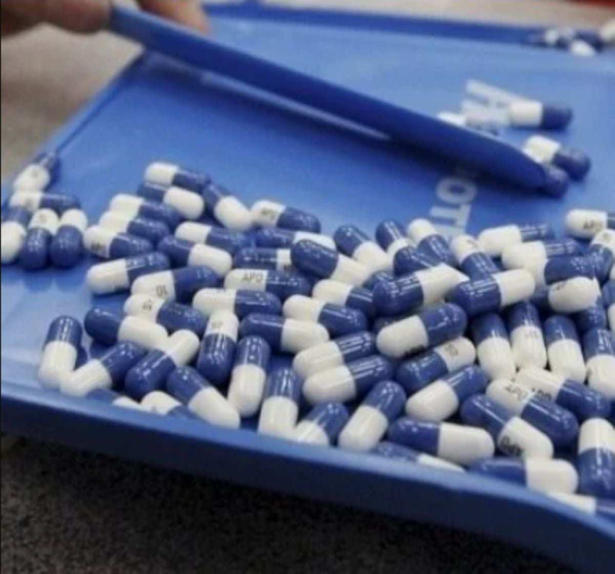 5 health dangers of taking antibiotics without prescription