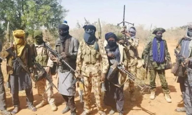 Bandits Intercept Vehicle, Kill All Passengers