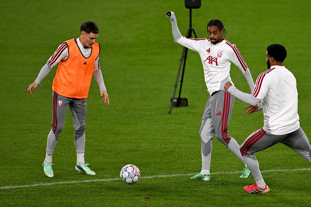 3 things spotted in Liverpool training as Florian Wirtz and Bradley Barcola selection hint dropped