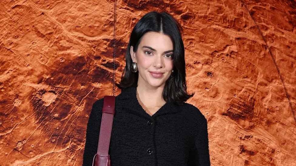 Kendall Jenner’s Bathroom Upends Minimalist Decor with a Tapestry of Unexpected Texture – and It’s Trending for 2027