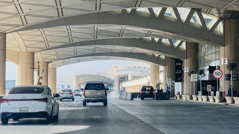 One dead, 11 injured in fresh attack on Riyadh airport