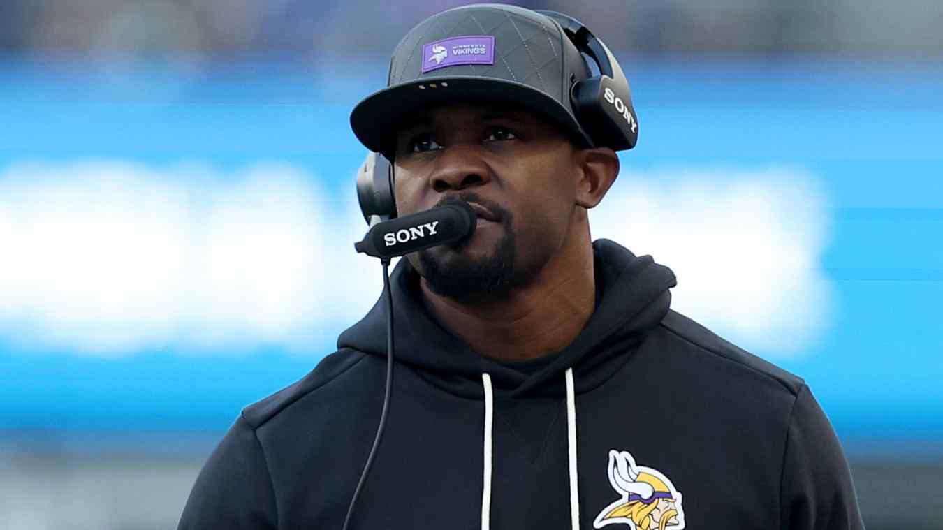Vikings Urged to Make Decision on Brian Flores Amid 5-0 Start