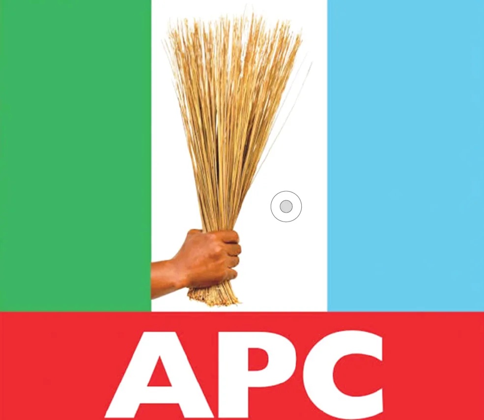 Thousands flood Kaduna ahead of APC campaign rally