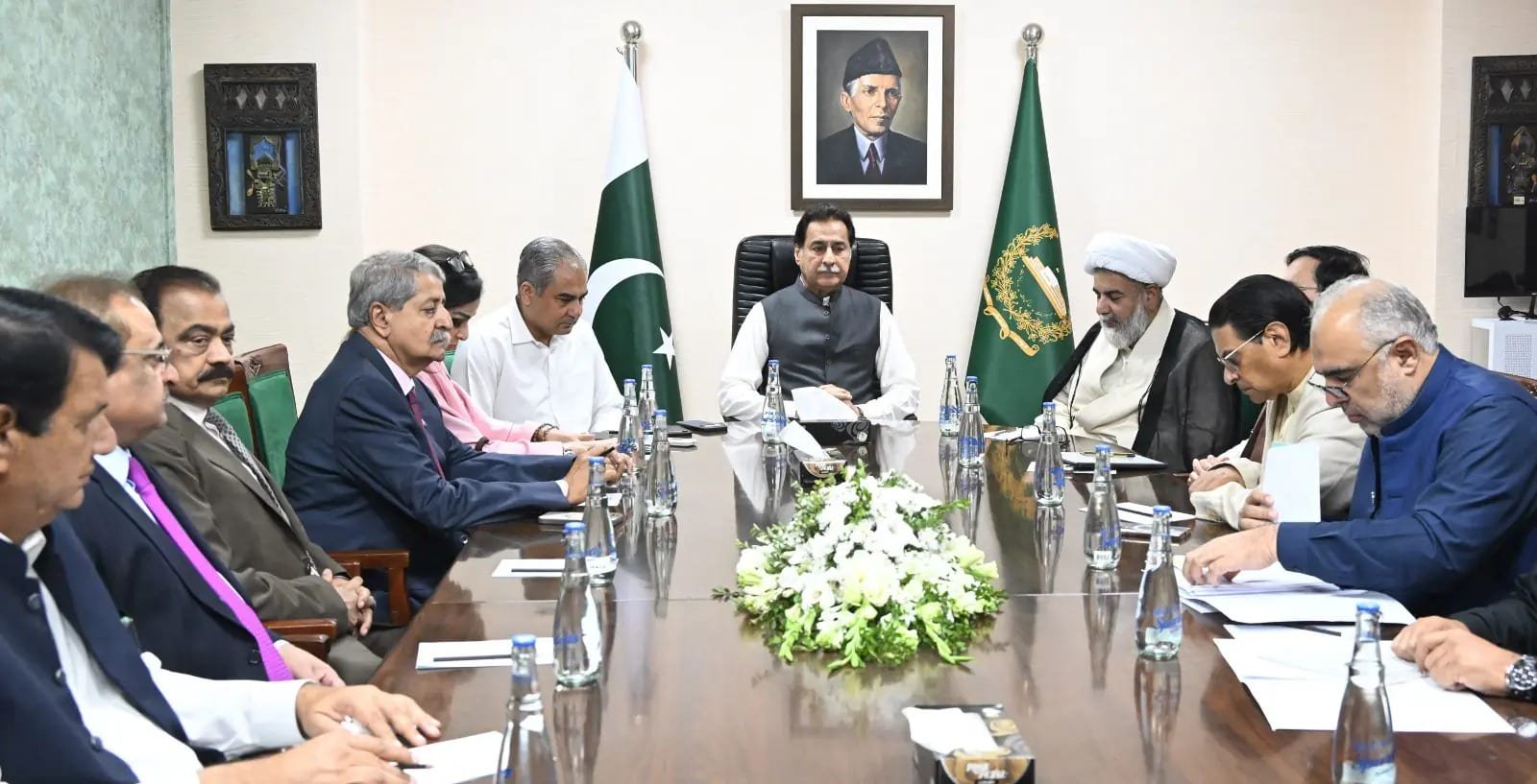 Govt, Opposition talks ‘reportedly’ bear fruit as PTI march hangs in balance