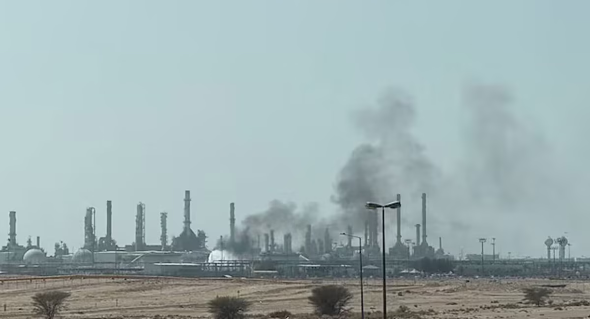 Oil falls on hopes Russia-Ukraine energy ceasefire will boost supplies