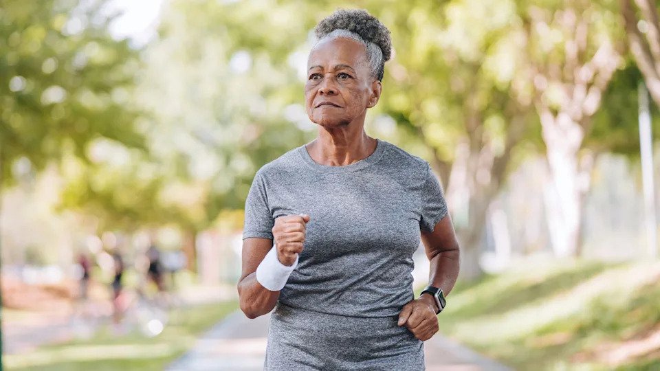 Turn your everyday walk into a workout with this 20-minute speed-walking plan