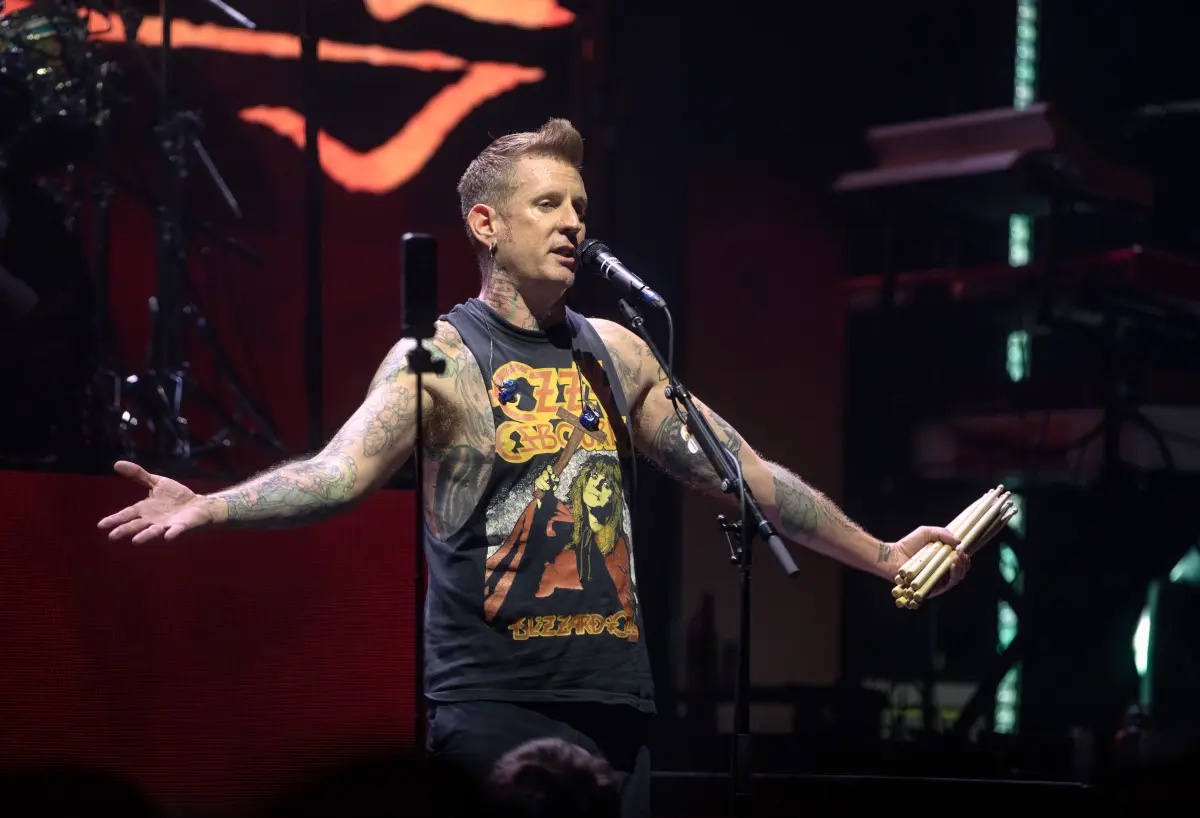 The ghost of Brent Hinds haunts Mastodon’s emotional Hollywood Palladium show
