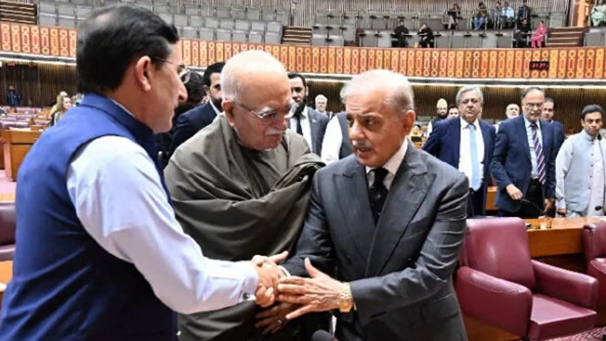 PTI accepts government’s invitation for meeting, talks scheduled for tomorrow