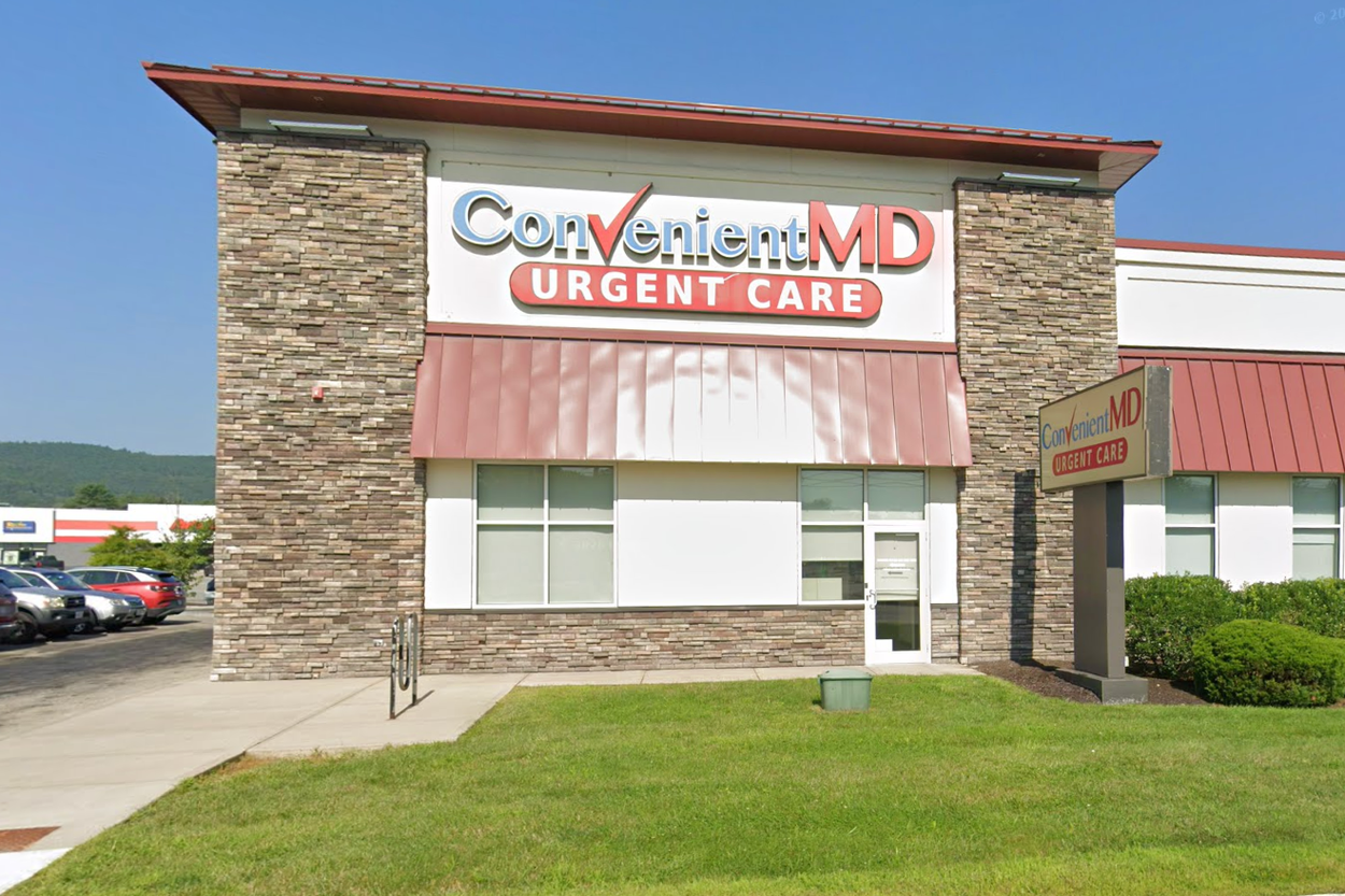 A woman went to urgent care due to an asthma attack. When she was ready to leave the staff was already gone