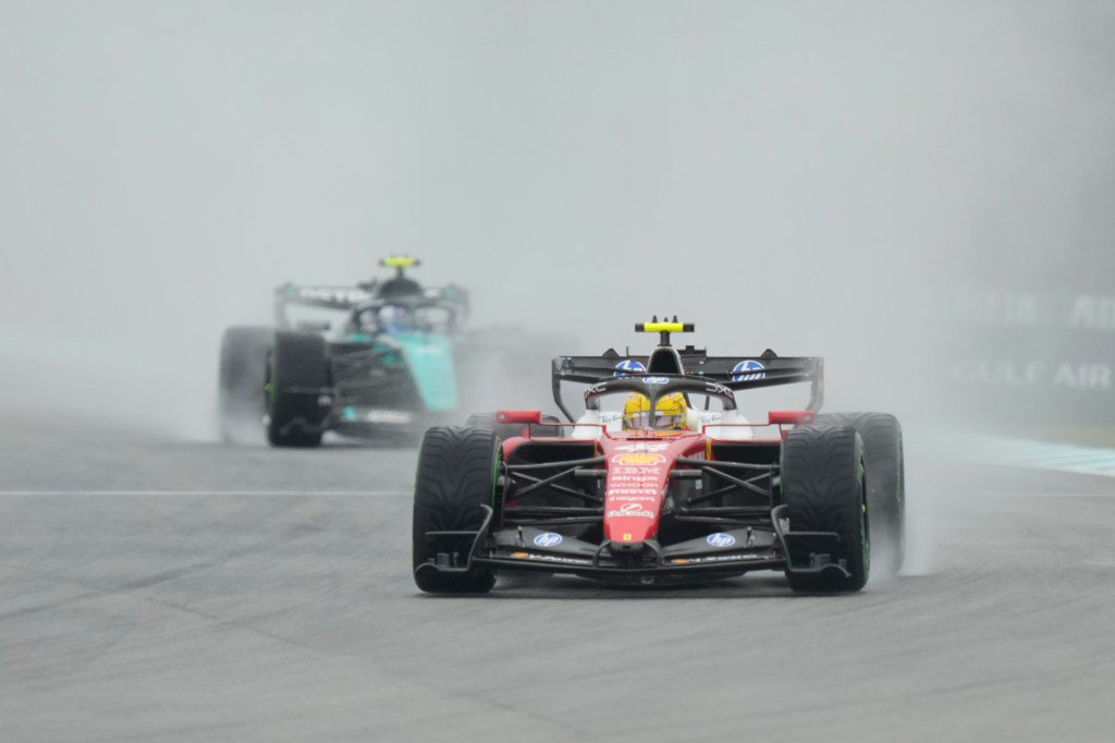 F1 Bahrain Grand Prix LIVE RESULTS: Antonelli LEADS slippery race while Hamilton drops down the grid – updates