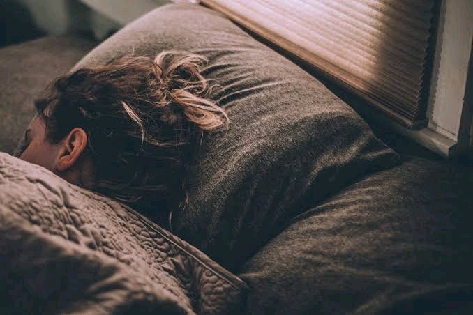 5 Signs Your Partner Is Sleeping With Someone Else