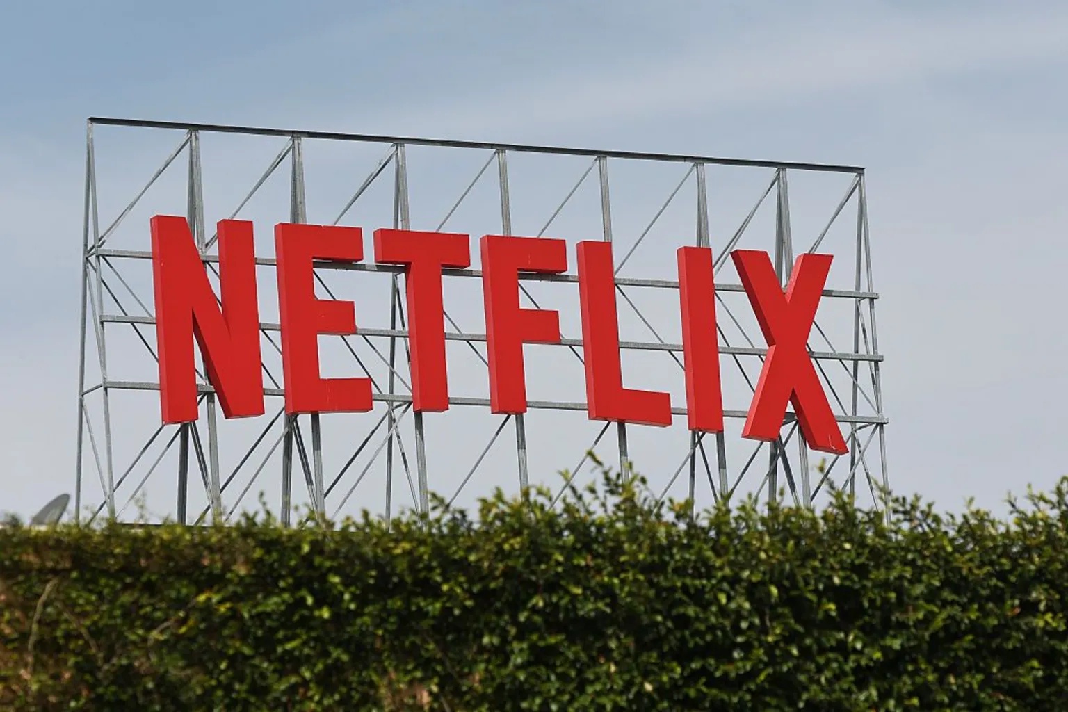 Netflix to cut 1,000 jobs worldwide
