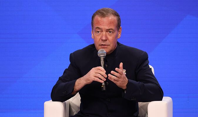Putin’s top henchman unleashes horror WW3 warning as he brutally mocks Donald Trump
