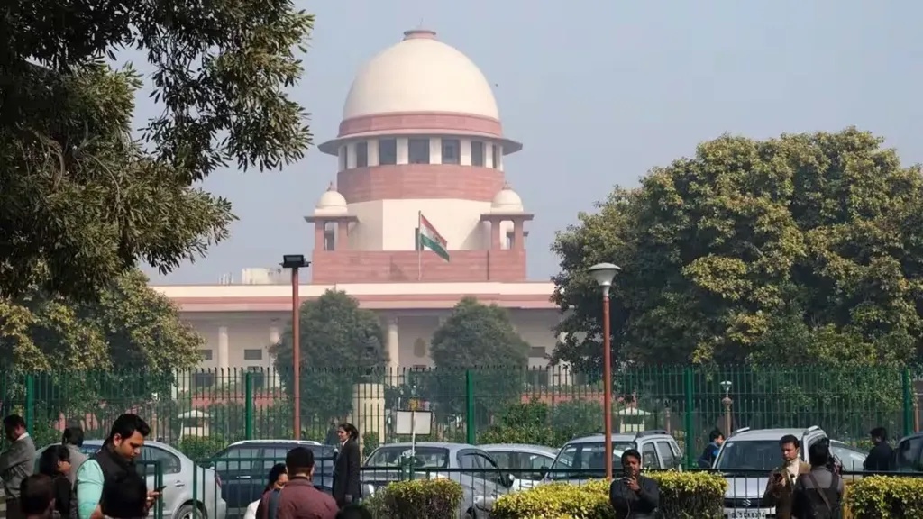 Supreme Court to examine plea for recall of split verdict on law to appoint Chief Election Commissioner