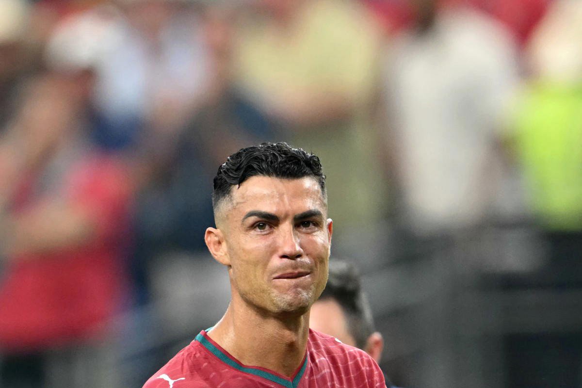 Neville criticises Ronaldo, says Portugal star is becoming harder to like