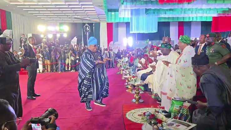 Video: Osun State Gov. Adeleke Dances with Tinubu at APC Presidential Campaign Council Inauguration
