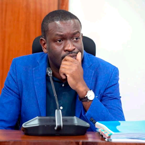 “Sifuna Is Nothing But a Windbag,” Prominent Lawyer Criticises Nairobi Senator