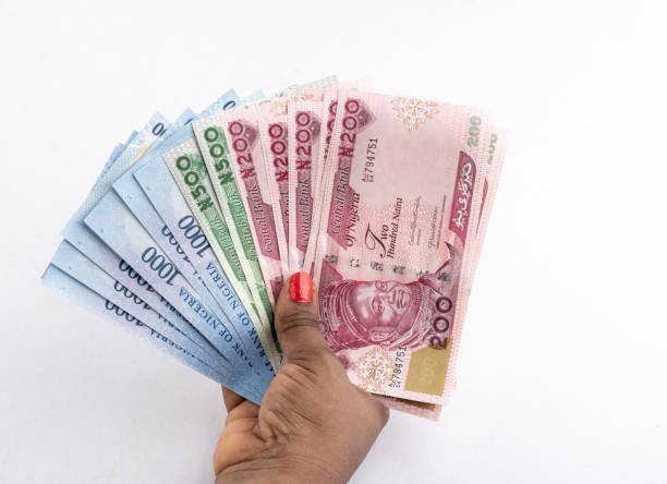 Analysts forecast Naira stability amid rising fourth-quarter Dollar demand