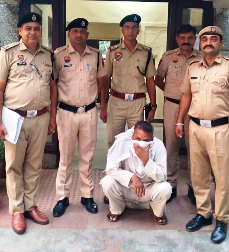 2 held for duping Kurukshetra resident on pretext of govt job