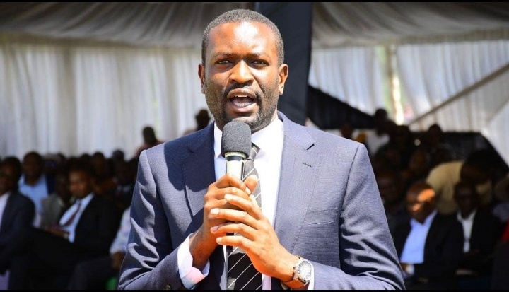 Sifuna Drops Political Bombshell, Declares Readiness to Work With Gachagua to Challenge Ruto