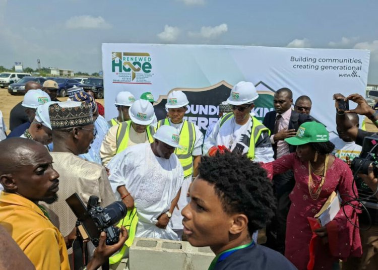 Federal Govt Begins Work On 2,000 Housing Units In Lagos
