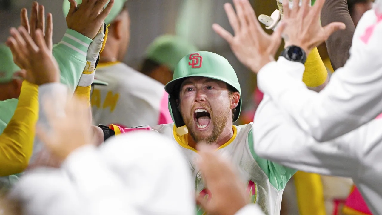 Padres stay alive as Jake Cronenworth delivers season-saving swing against Brewers