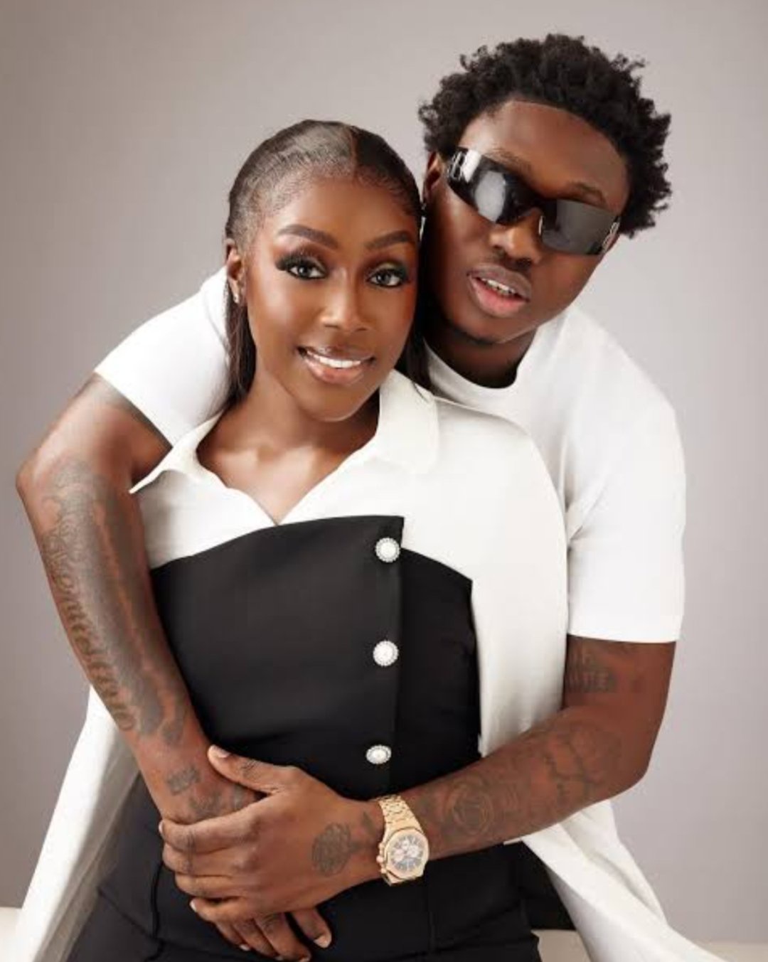 “Owo wedding dà” — Nigerian musician Zlatan hilariously asks street guys who hailed him to contribute money for his wedding