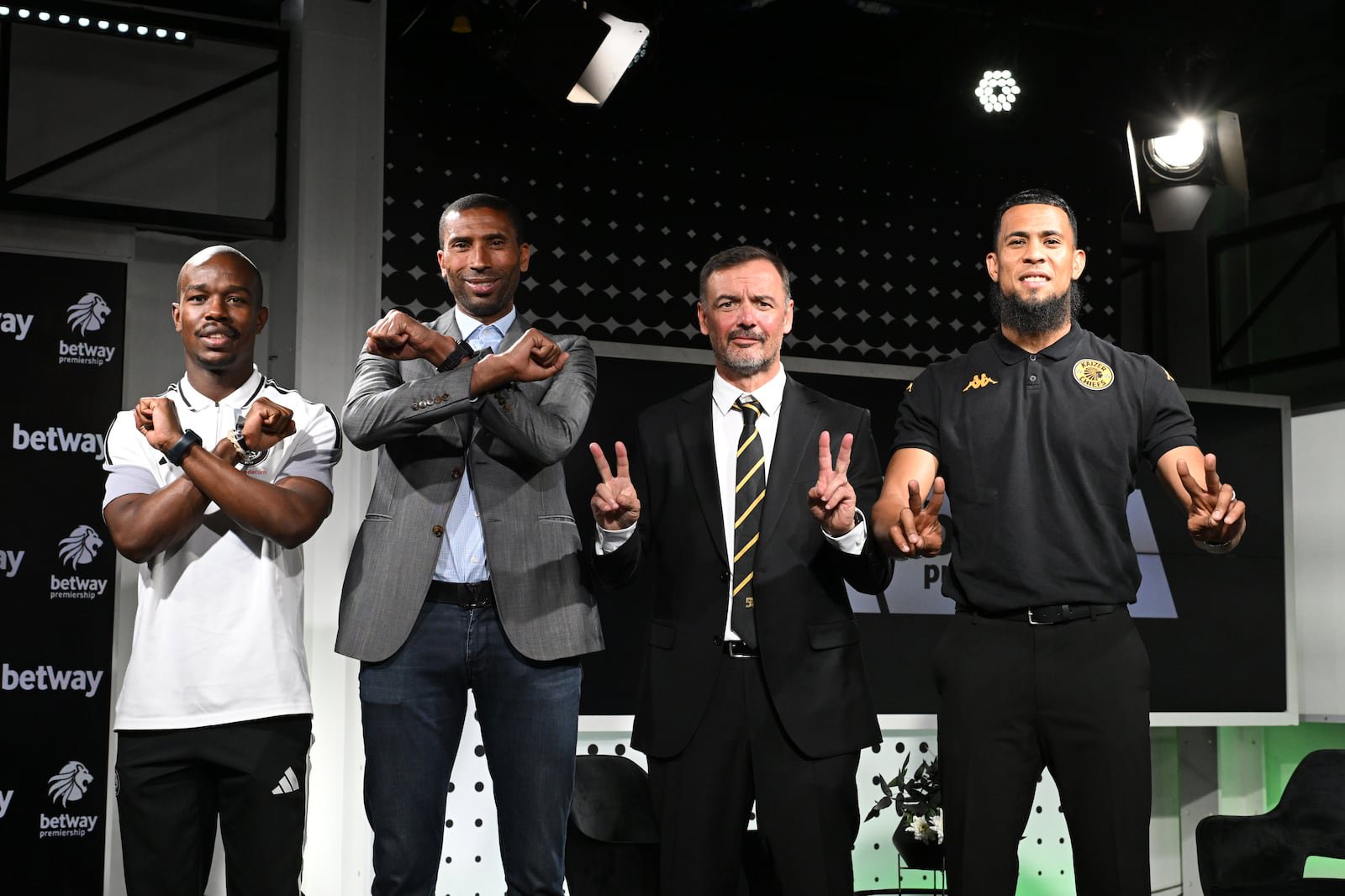 Soweto derby: stage set for crunch clash between Pirates and Chiefs at FNB Stadium