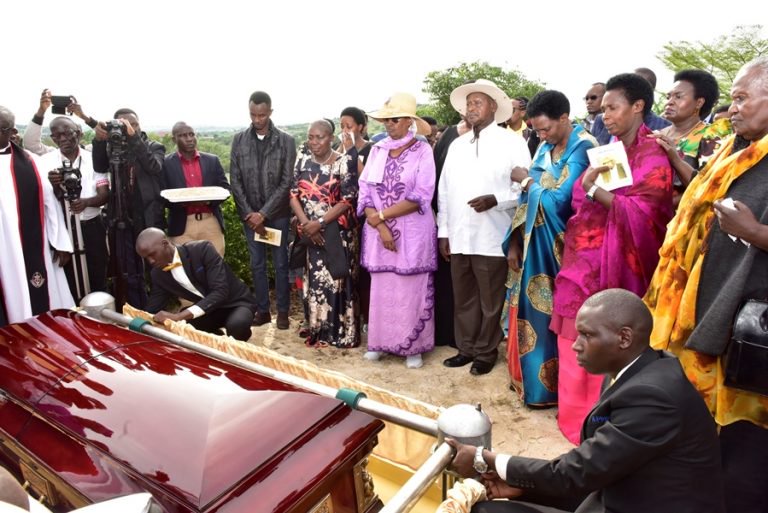 Whose burial did President Museveni last attend and when?
