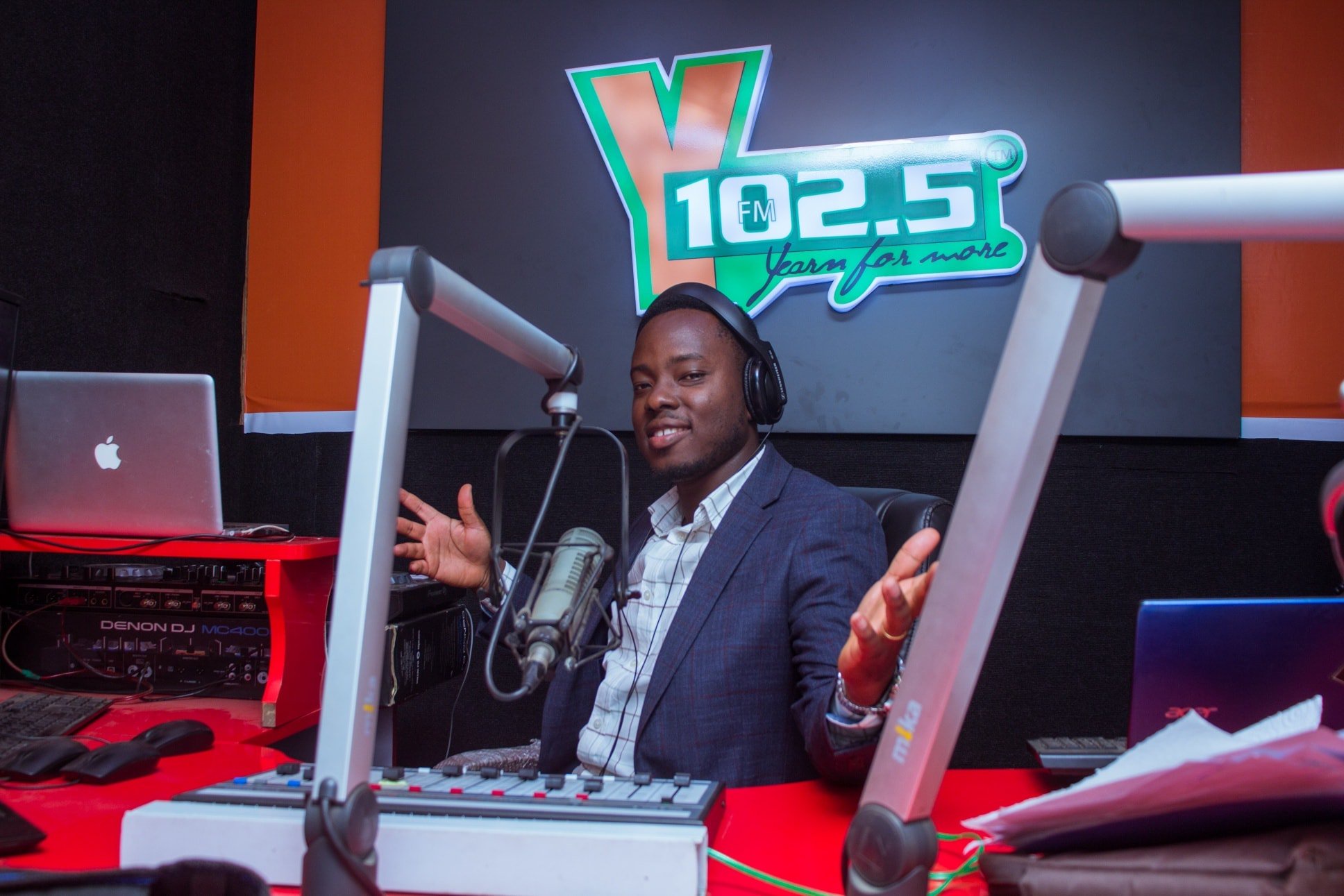 NY DJ Reveals Why Sarkodie’s Rapperholic May Not Return To Kumasi – Watch Video
